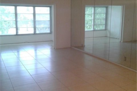 Copropriété à louer à Margate, Floride: 2 chambres, 86.4 m2 № 2085999 - photo 3