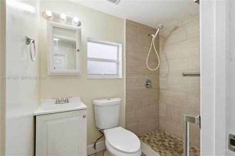 Villa ou maison à louer à Fort Lauderdale, Floride: 3 chambres, 76.64 m2 № 2032299 - photo 14