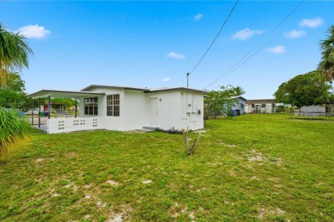 Villa ou maison à louer à Fort Lauderdale, Floride: 3 chambres, 76.64 m2 № 2032299 - photo 22