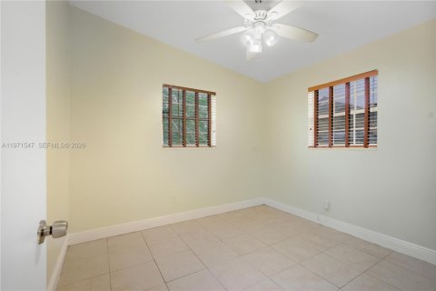 Villa ou maison à louer à Fort Lauderdale, Floride: 3 chambres, 76.64 m2 № 2032299 - photo 18