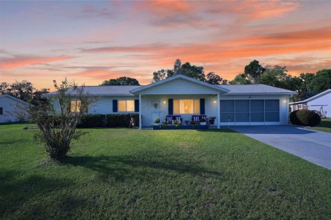Casa en Summerfield, Florida 2 dormitorios, 93.65 m2 № 2373536