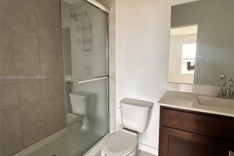 House in Florida City, Florida 4 bedrooms, 200.11 sq.m. № 2010838 - photo 17