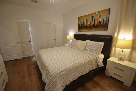 Casa en venta en Kissimmee, Florida, 6 dormitorios, 267 m2 № 1906292 - foto 24