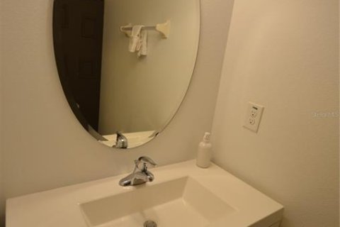Casa en venta en Kissimmee, Florida, 6 dormitorios, 267 m2 № 1906292 - foto 17