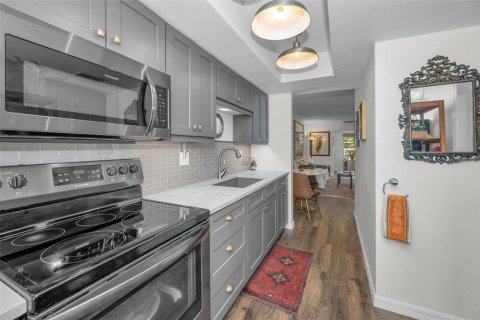 Condominio en venta en Dunedin, Florida, 1 dormitorio, 66.43 m2 № 1534482 - foto 12
