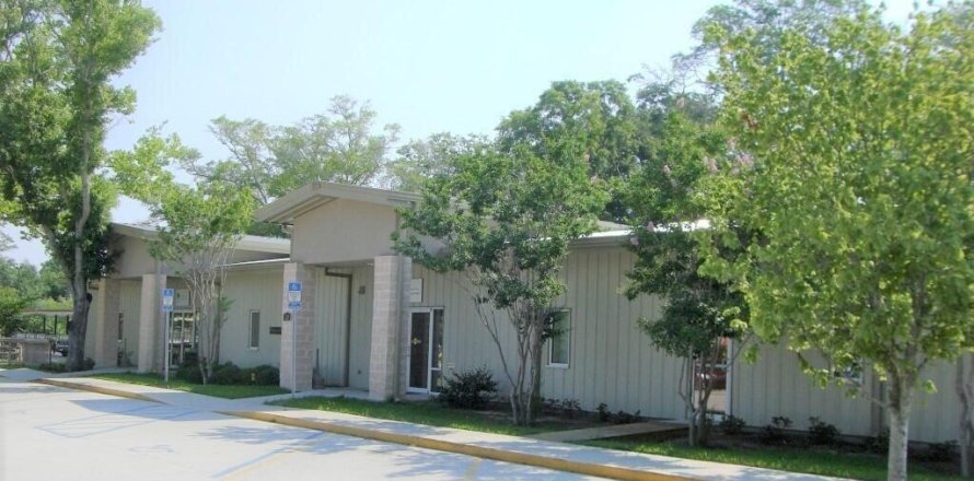 Commercial property in Panama City, Florida № 564490