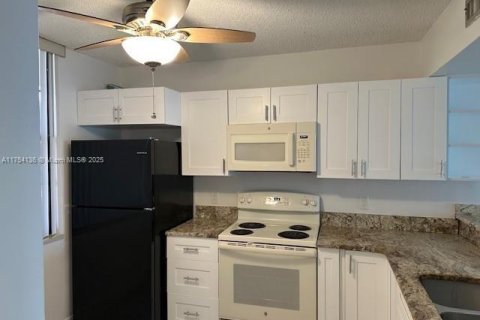 Купить кондоминиум в Дейви, Флорида 2 спальни, 128.67м2, № 1921966 - фото 30