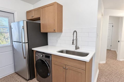 Appartement à louer à Orlando, Floride: 2 chambres, 91.04 m2 № 2333844 - photo 5