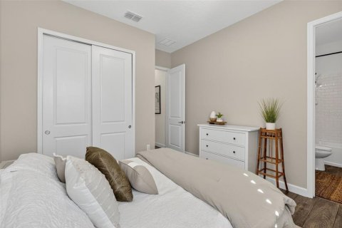 House in Parrish, Florida 2 bedrooms, 206.06 sq.m. № 1918947 - photo 22