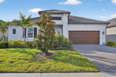 House in Parrish, Florida 2 bedrooms, 206.06 sq.m. № 1918947 - photo 2