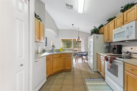 House in Davenport, Florida 5 bedrooms, 205.87 sq.m. № 1842104 - photo 14