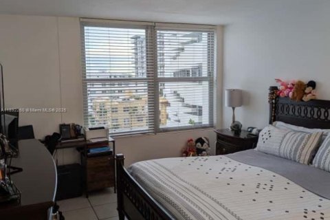 Купить кондоминиум в Майами-Бич, Флорида 1 спальня, 67.45м2, № 2014199 - фото 15