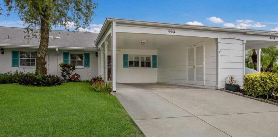 Condominio en Bradenton, Florida, 2 dormitorios № 1799892