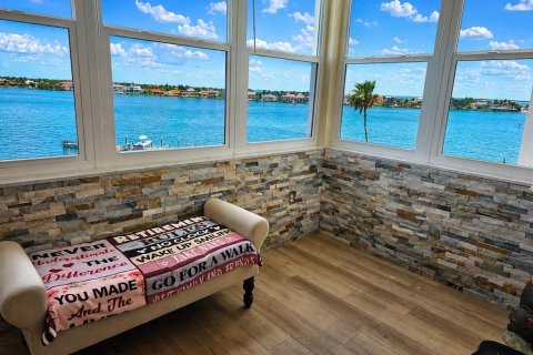 Copropriété à vendre à Saint Petersburg, Floride: 1 chambre, 98.48 m2 № 2115830 - photo 17