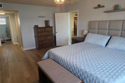Copropriété à vendre à Saint Petersburg, Floride: 1 chambre, 98.48 m2 № 2115830 - photo 11