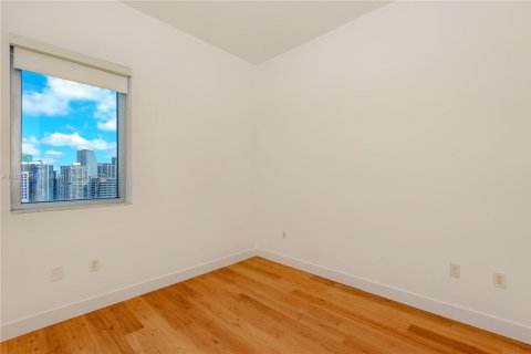 Condominio en alquiler en Miami, Florida, 3 dormitorios, 184.6 m2 № 1888801 - foto 17