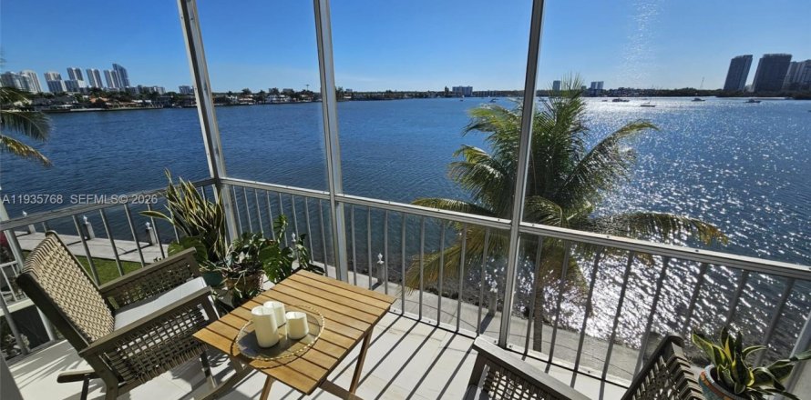 Condo à Aventura, Floride, 1 chambre № 1995147