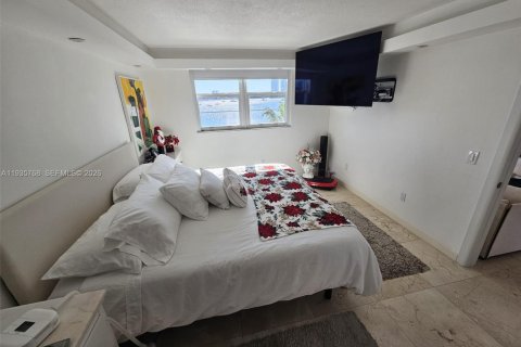 Copropriété à louer à Aventura, Floride: 1 chambre, 71.35 m2 № 1995147 - photo 13