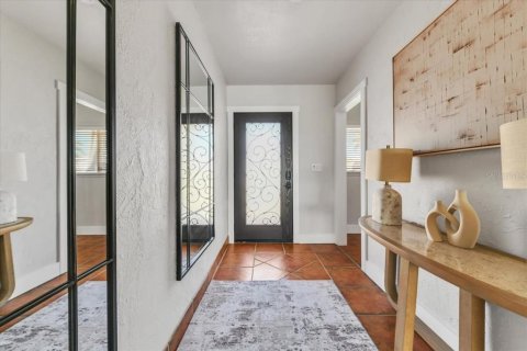House in Redington Shores, Florida 2 bedrooms, 156.91 sq.m. № 1876809 - photo 14
