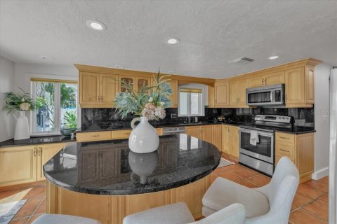 House in Redington Shores, Florida 2 bedrooms, 156.91 sq.m. № 1876809 - photo 28