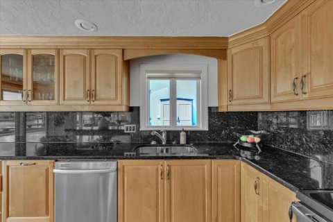 House in Redington Shores, Florida 2 bedrooms, 156.91 sq.m. № 1876809 - photo 27