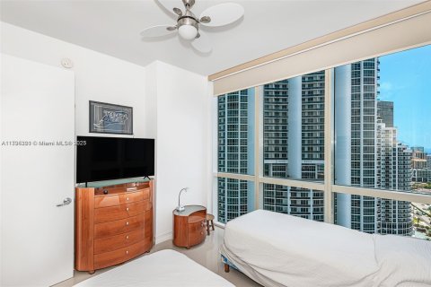 Condominio en venta en Sunny Isles Beach, Florida, 2 dormitorios, 146.51 m2 № 1726561 - foto 9