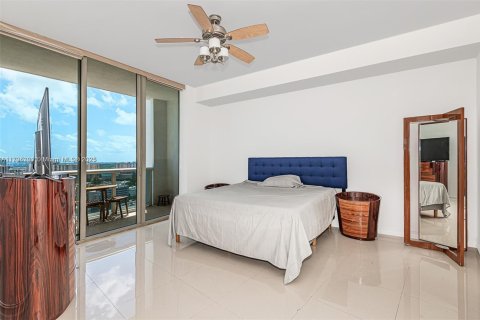 Condominio en venta en Sunny Isles Beach, Florida, 2 dormitorios, 146.51 m2 № 1726561 - foto 5