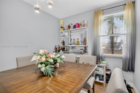 Condo in Plantation, Florida, 3 bedrooms № 2089626 - photo 18