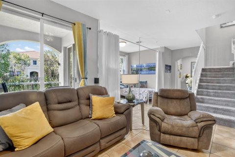 Condo in Plantation, Florida, 3 bedrooms № 2089626 - photo 8