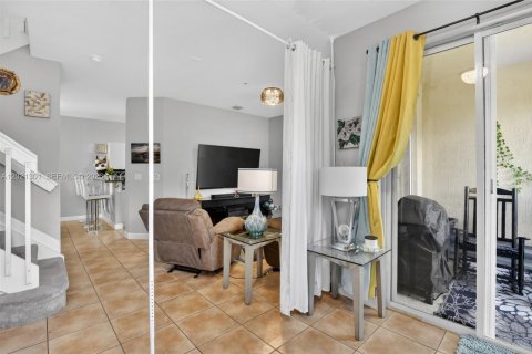 Condo in Plantation, Florida, 3 bedrooms № 2089626 - photo 10