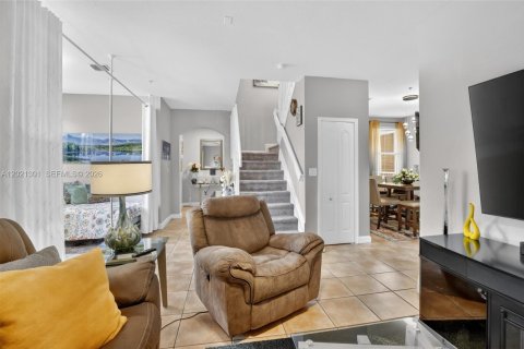 Condo in Plantation, Florida, 3 bedrooms № 2089626 - photo 9