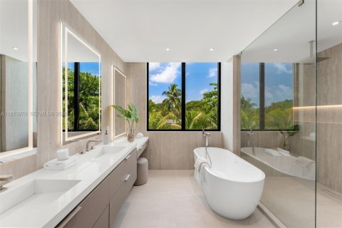 Villa ou maison à vendre à Pinecrest, Floride: 6 chambres, 436.27 m2 № 2189406 - photo 21