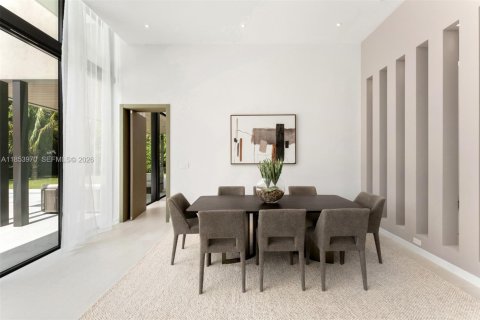 Villa ou maison à vendre à Pinecrest, Floride: 6 chambres, 436.27 m2 № 2189406 - photo 8