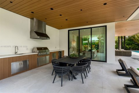 Villa ou maison à vendre à Pinecrest, Floride: 6 chambres, 436.27 m2 № 2189406 - photo 29