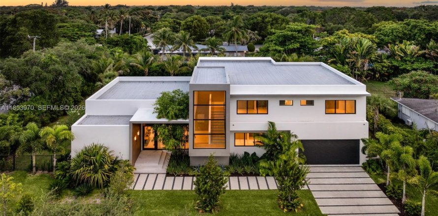 Villa ou maison à Pinecrest, Floride 6 chambres, 436.27 m2 № 2189406