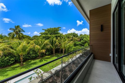 Villa ou maison à vendre à Pinecrest, Floride: 6 chambres, 436.27 m2 № 2189406 - photo 20