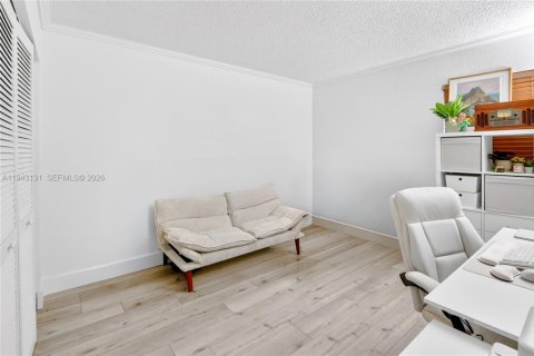 Condominio en venta en Pinecrest, Florida, 2 dormitorios, 98.1 m2 № 1999502 - foto 12