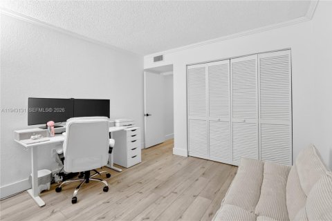 Condominio en venta en Pinecrest, Florida, 2 dormitorios, 98.1 m2 № 1999502 - foto 13