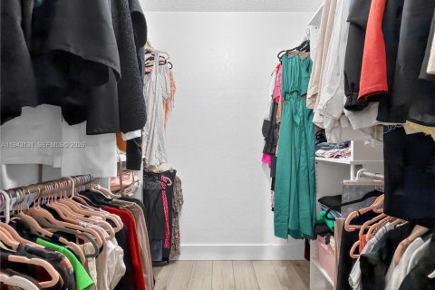 Condominio en venta en Pinecrest, Florida, 2 dormitorios, 98.1 m2 № 1999502 - foto 11