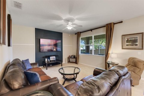 Casa en venta en Apopka, Florida, 3 dormitorios, 176.42 m2 № 1814995 - foto 4