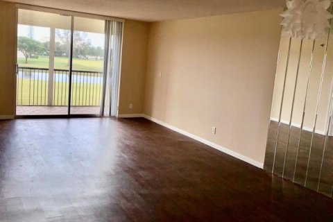 Condo in Davie, Florida, 2 bedrooms № 2250148 - photo 13