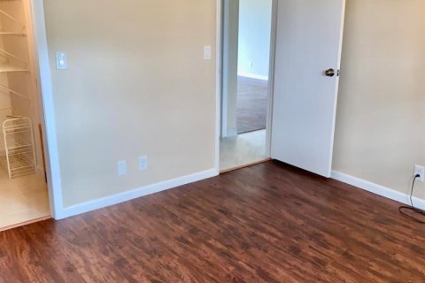 Condo in Davie, Florida, 2 bedrooms № 2250148 - photo 29