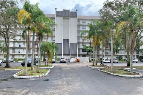 Condo in Davie, Florida, 2 bedrooms № 2250148
