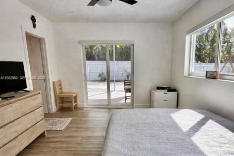 House in Key Largo, Florida 3 bedrooms, 148.46 sq.m. № 2049811 - photo 3