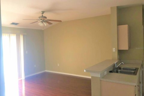 Condominio en alquiler en Orlando, Florida, 1 dormitorio, 59.92 m2 № 1904923 - foto 4