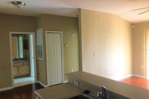 Condominio en alquiler en Orlando, Florida, 1 dormitorio, 59.92 m2 № 1904923 - foto 3