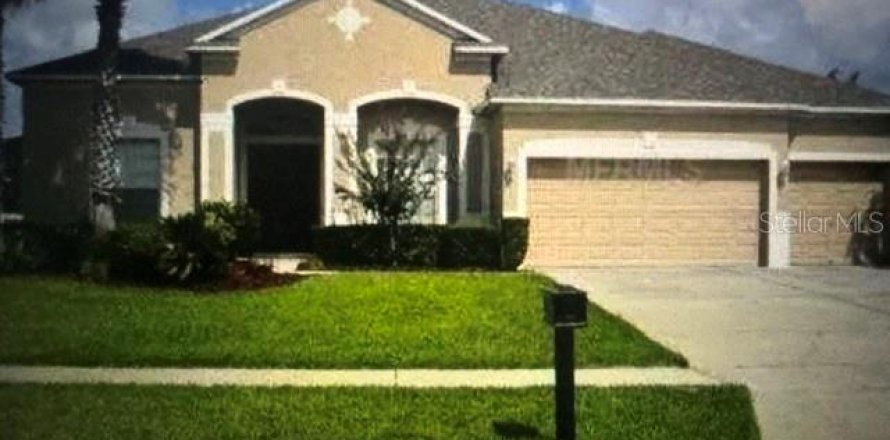 Villa ou maison à Winter Garden, Floride 4 chambres, 275.55 m2 № 2131045