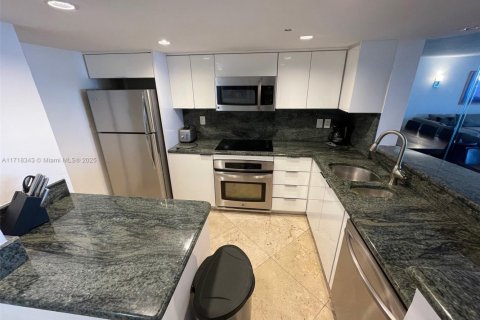 Copropriété à vendre à Miami, Floride: 3 chambres, 148.83 m2 № 1962107 - photo 13