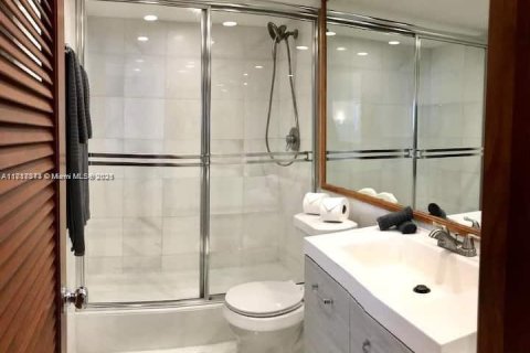 Copropriété à vendre à Miami, Floride: 3 chambres, 148.83 m2 № 1962107 - photo 24