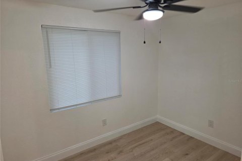 Appartement à louer à Saint Petersburg, Floride: 4 chambres, 110.74 m2 № 2431140 - photo 17